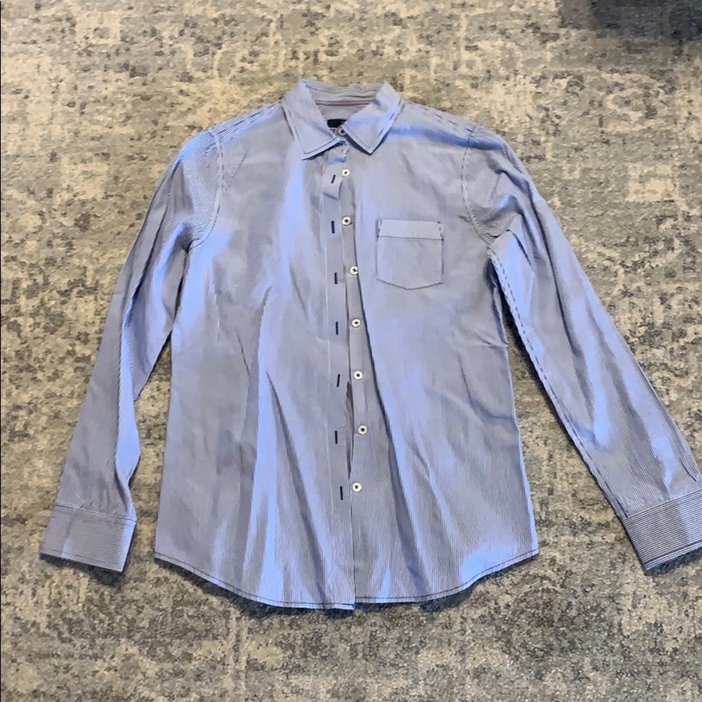 Gap blue and white pin striped shirt